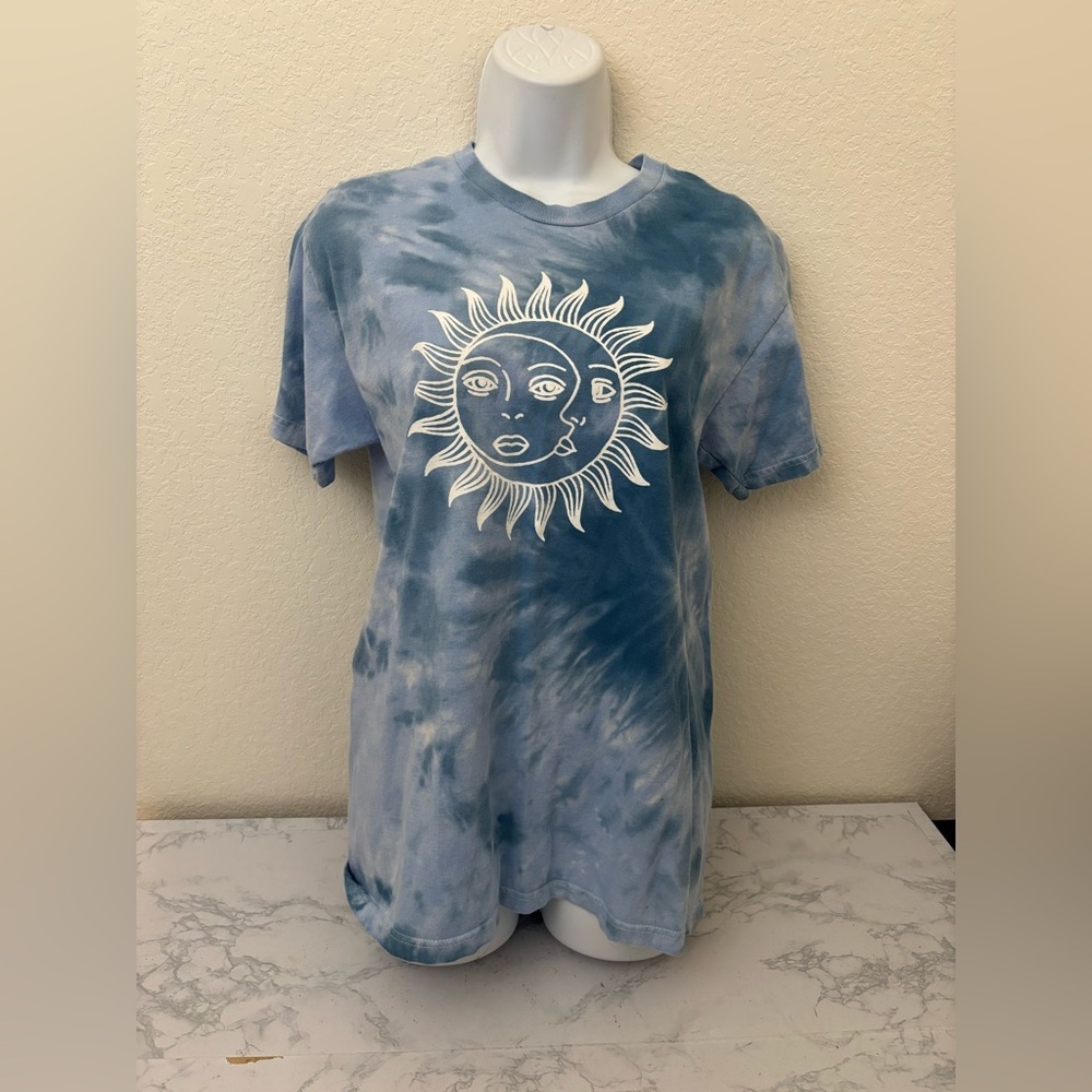 Call Your Mother Tie Dye Short Sleeve T Shirt Women’s M Blue Sun Moon Top​